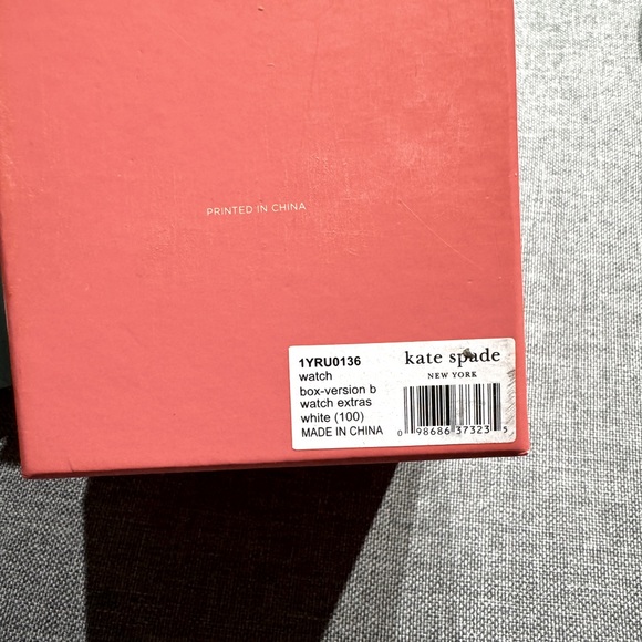 Kate Spade Watch EUC Gold - Picture 6 of 6